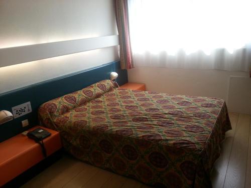 Hotel Urbain V Mende Εξωτερικό φωτογραφία