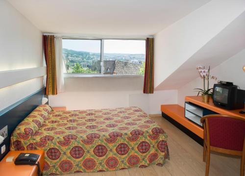 Hotel Urbain V Mende Εξωτερικό φωτογραφία