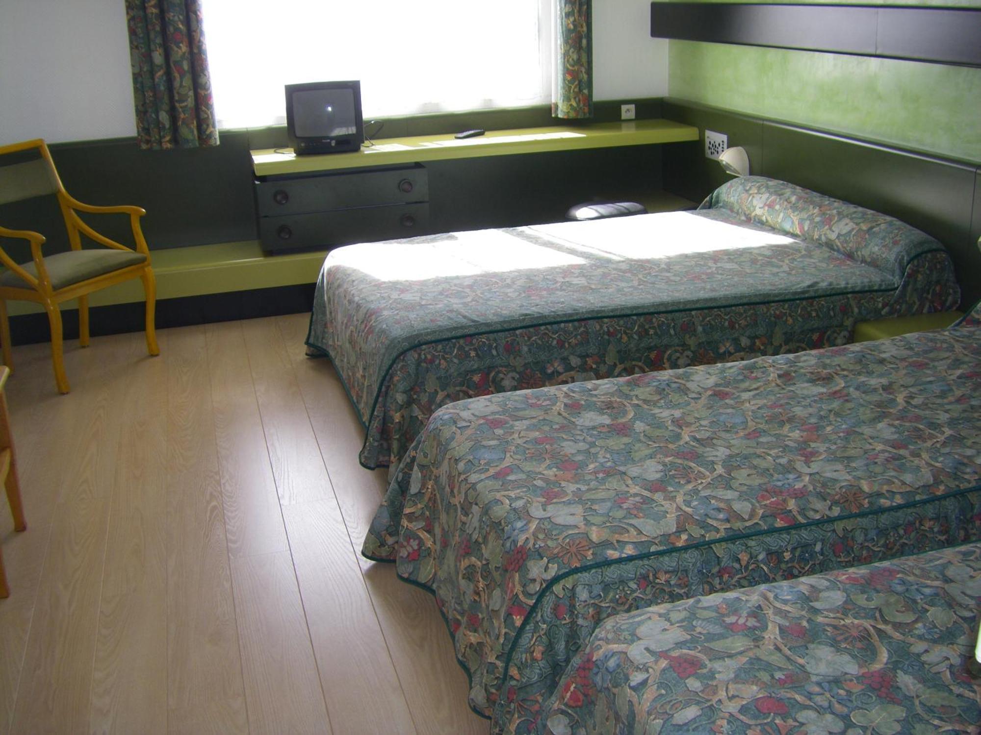 Hotel Urbain V Mende Εξωτερικό φωτογραφία